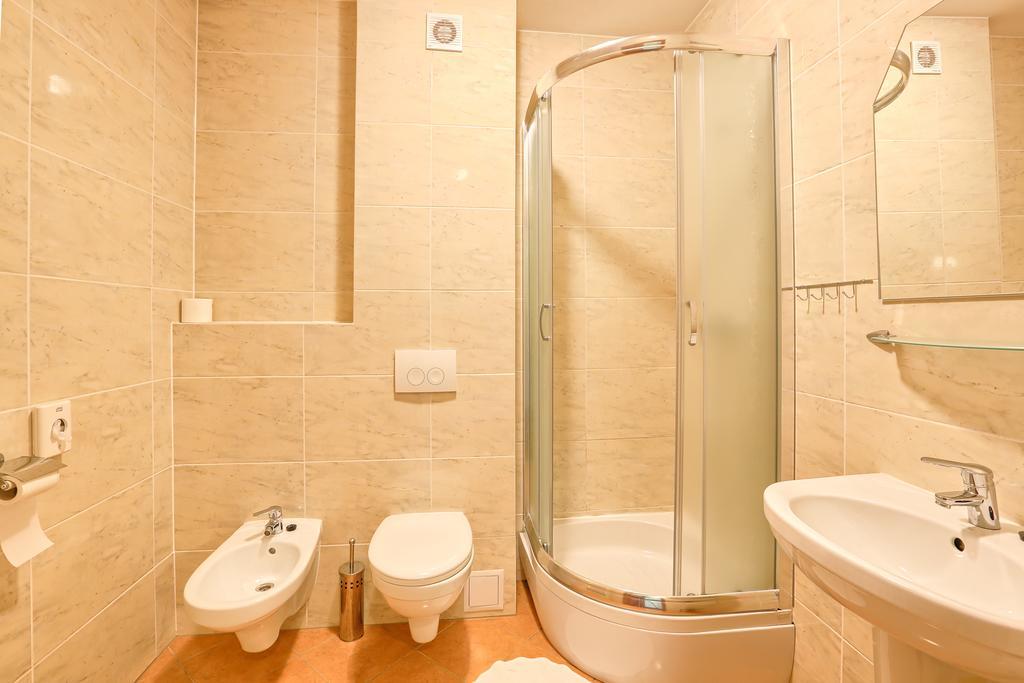 Hotel Tenis Chrzastowice Номер фото