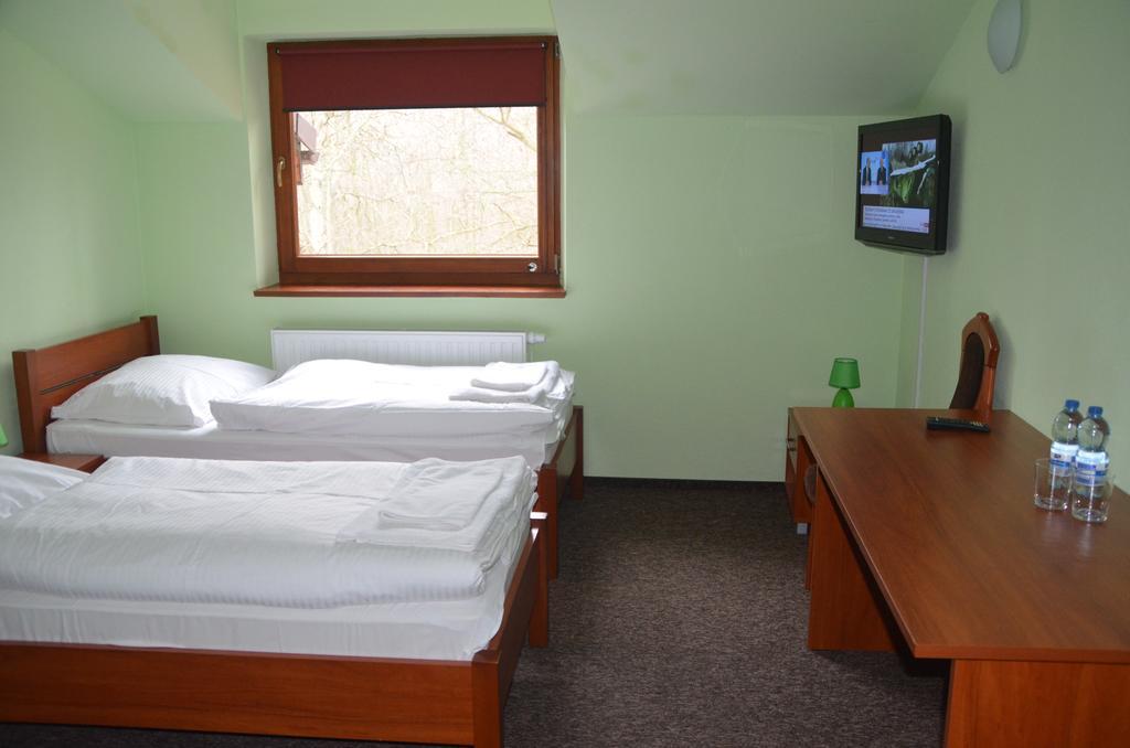 Hotel Tenis Chrzastowice Номер фото